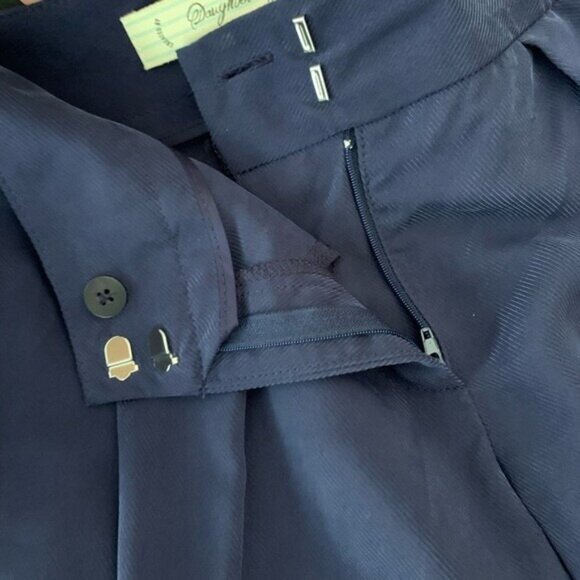 Daughters Of The Liberation Navy Blue Pleated Tapered Pants High Rise 4 Tall - Picture 6 of 6